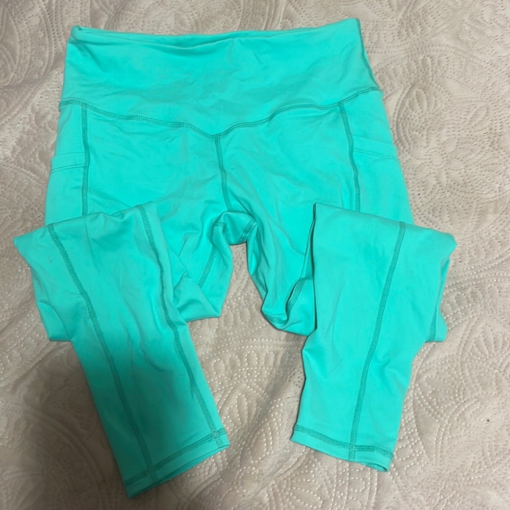 Born Primitive Capri